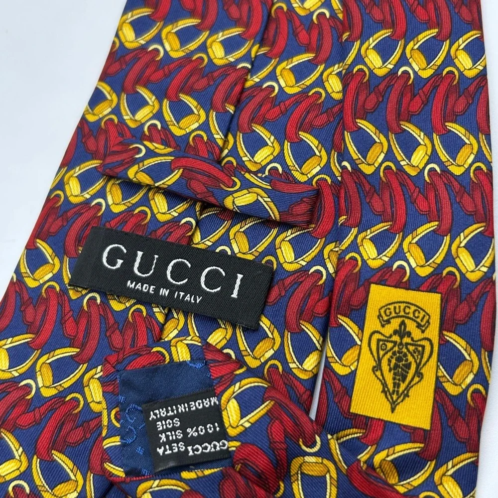 Pristine Vintage GUCCI Silk Tie Equestrian Horsebit Chain Motif NWOT Navy Red